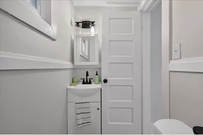 1009 Adams Street SE, Grand Rapids, MI 49507 - Photo 16