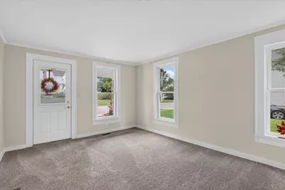 124 Washington Street, Sparta, MI 49345 - Photo 6