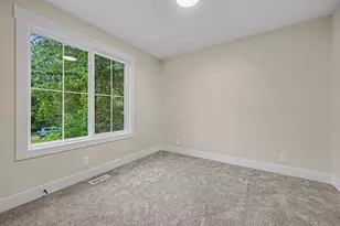 1328 Red Fox Ct, Allegan, MI 49010 - Photo 12