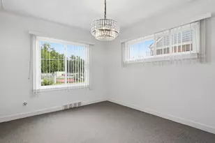 21151 Santa Clara, Detroit, MI 48219 - Photo 18