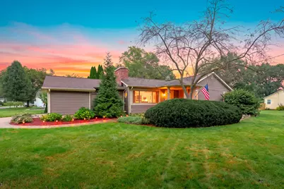 201 Woodrow Avenue S, Battle Creek, MI 49015 - Photo 1