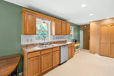 201 Woodrow Avenue S, Battle Creek, MI 49015 - Photo 10