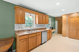201 Woodrow Ave S, Battle Creek, MI 49015 - Photo 10