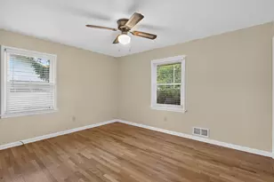 2400 Smiley Way, Jackson, MI 49203 - Photo 14