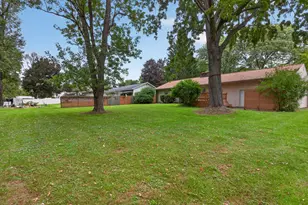 2400 Smiley Way, Jackson, MI 49203 - Photo 32