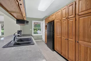 2400 Smiley Way, Jackson, MI 49203 - Photo 8