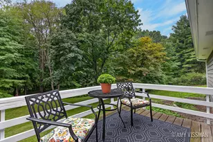 3688 Oak Meadow Ln SE, Lowell, MI 49331 - Photo 6