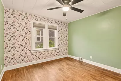 126 Orleans Avenue, Battle Creek, MI 49015 - Photo 16