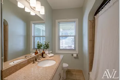 905 N Ottillia Street SE, Grand Rapids, MI 49507 - Photo 24