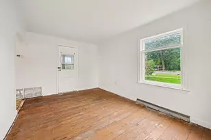 422 Western Ave, Allegan, MI 49010 - Photo 4