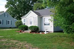 418 E Church Ave, Reed City, MI 49677 - Photo 2
