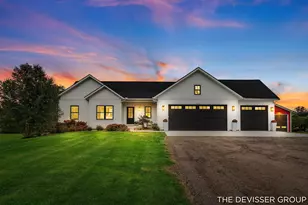 3665 Trestle Bridge Ln, Hamilton, MI 49419 - Photo 2