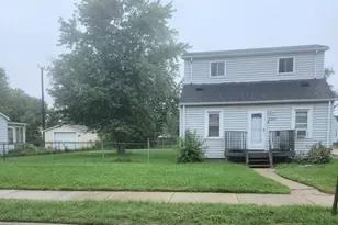 13995 Hendricks Ave, Warren, MI 48089 - Photo 2