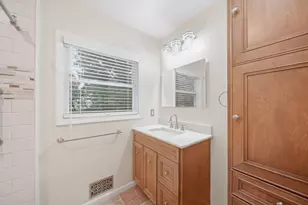 1239 Breezy Ln, Jackson, MI 49201 - Photo 18
