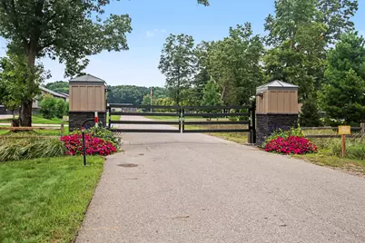 3589 Commercial Boulevard #22, Saugatuck, MI 49453 - Photo 2