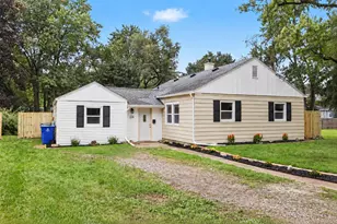 116 Adaline Ave, Battle Creek, MI 49017 - Photo 2