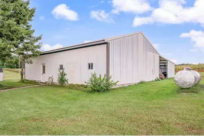 10010 S Beech Avenue, Howard City, MI 49329 - Photo 32
