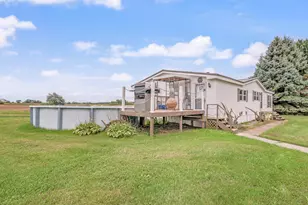 10010 S Beech Ave, Howard City, MI 49329 - Photo 22