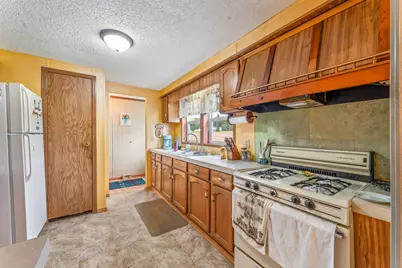 10010 S Beech Avenue, Howard City, MI 49329 - Photo 6