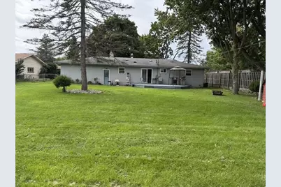 211 Leland Place, Lansing, MI 48917 - Photo 10