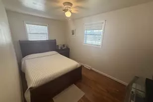 211 Leland Pl, Lansing, MI 48917 - Photo 8