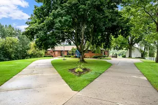 2305 Leffingwell Ave NE, Grand Rapids, MI 49525 - Photo 1
