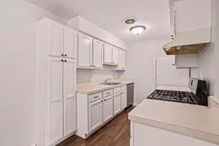 44417 Savery Dr, Canton, MI 48187 - Photo 12