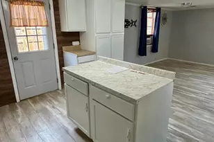 819 S Prospect Ct, Watervliet, MI 49098 - Photo 16