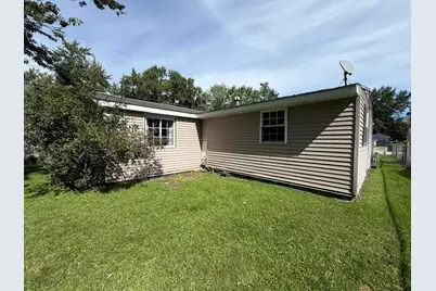 819 S Prospect Court, Watervliet, MI 49098 - Photo 30