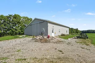 5443 Combs Rd, North Adams, MI 49262 - Photo 8