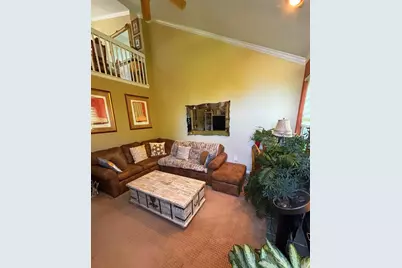 558 Thornhill Court, Belleville, MI 48111 - Photo 4