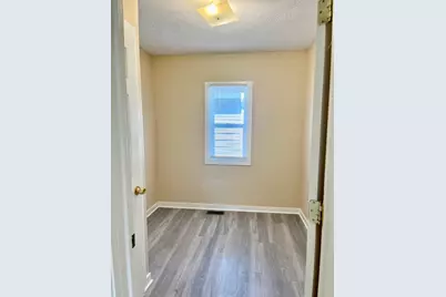 2025 De Hoop Avenue SW, Wyoming, MI 49509 - Photo 8