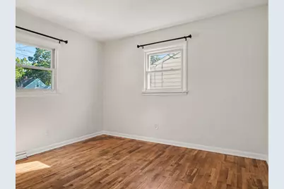 221 Cloverland Drive, Lansing, MI 48910 - Photo 10