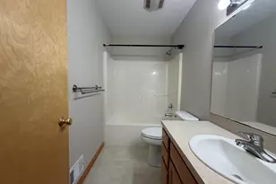 122 Summit Dr, Allegan, MI 49010 - Photo 6