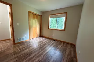 122 Summit Dr, Allegan, MI 49010 - Photo 10