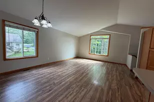 122 Summit Dr, Allegan, MI 49010 - Photo 4