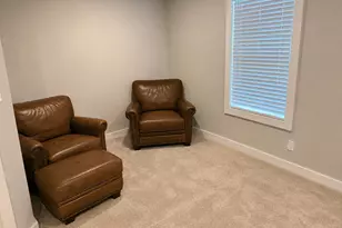 307 Perry St, Albion, MI 49224 - Photo 22