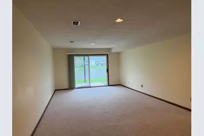161 Laurelwood Court SW #98, Grand Rapids, MI 49548 - Photo 10