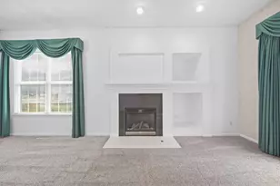 846 E Barrington Cir, Jackson, MI 49203 - Photo 12