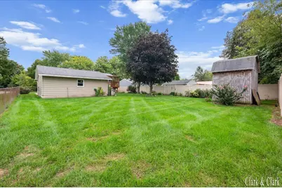 324 Elizabeth Dean Drive SE, Lowell, MI 49331 - Photo 32