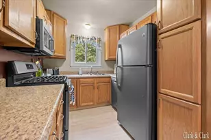324 Elizabeth Dean Dr SE, Lowell, MI 49331 - Photo 4