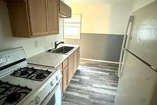 906 West St, Lansing, MI 48915 - Photo 6