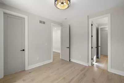 4240 Mandalay Avenue, Royal Oak, MI 48073 - Photo 42