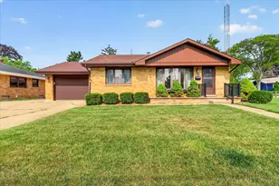 1920 Langley Ave, Saint Joseph, MI 49085 - Photo 4