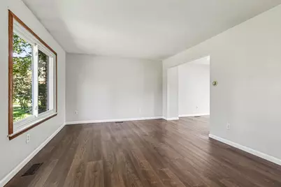 197 Sheffield Drive, Saline, MI 48176 - Photo 4
