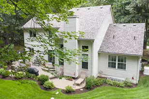 6490 Stillwater Dr, Chelsea, MI 48118 - Photo 6