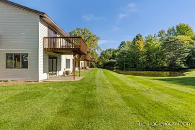 2142 Remington Way NE, Grand Rapids, MI 49505 - Photo 40