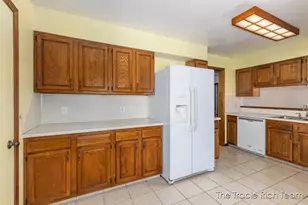 2142 Remington Way NE, Grand Rapids, MI 49505 - Photo 12