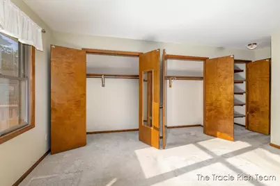 2142 Remington Way NE, Grand Rapids, MI 49505 - Photo 16