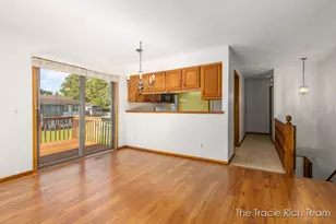 2142 Remington Way NE, Grand Rapids, MI 49505 - Photo 20